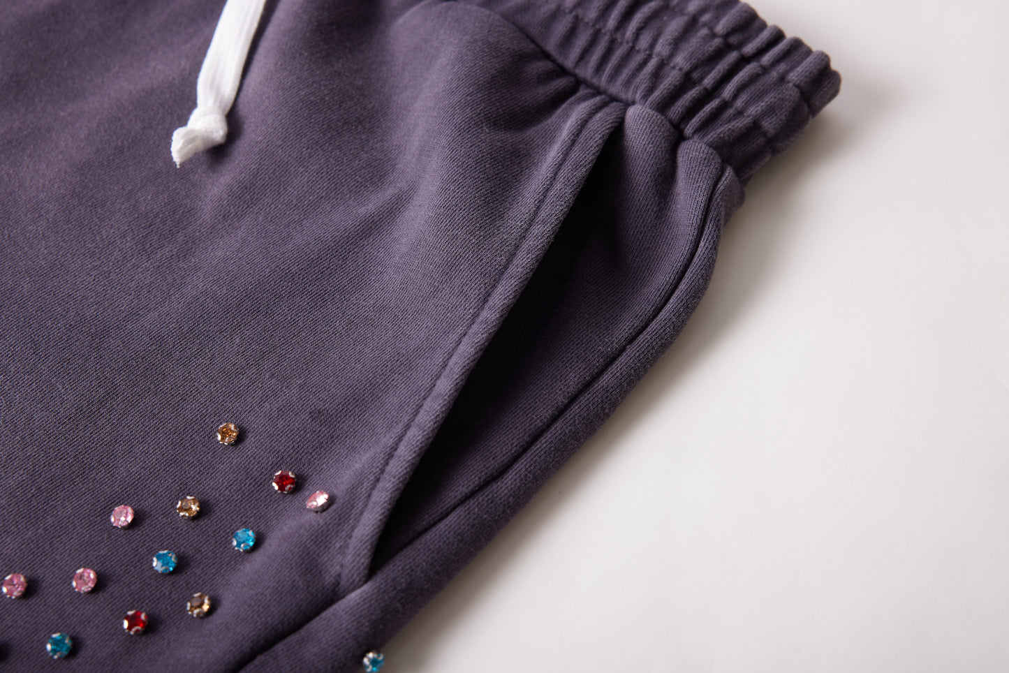 CRYSTAL CACTUS SWEATS - VINTAGE BLACK