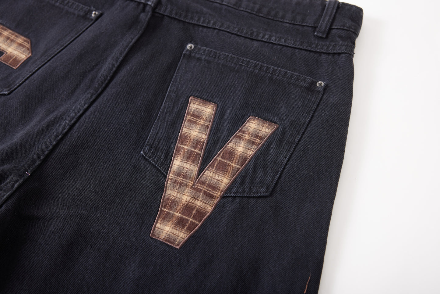 PLAID PATCH DENIM