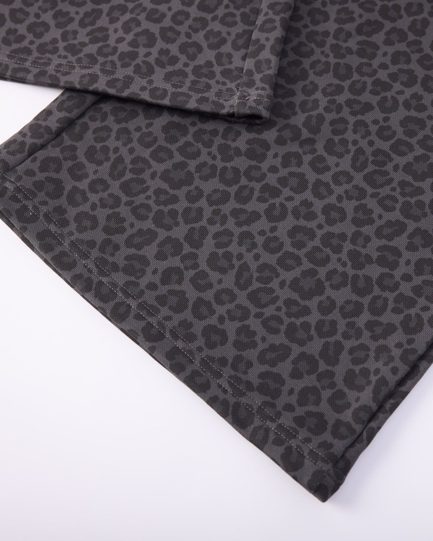 Leopard Art Sweat Pants - Black