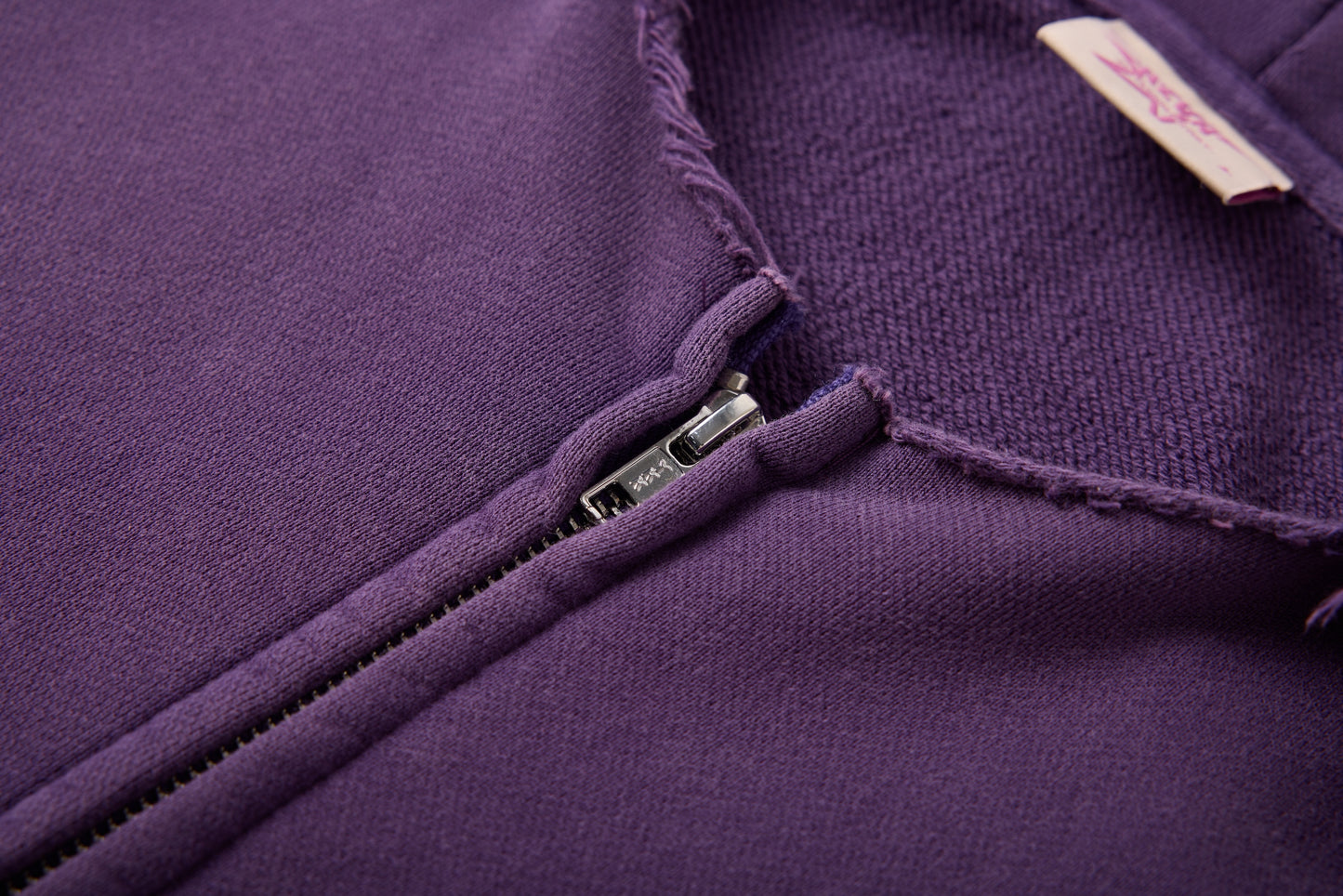 PLUM HOODIE