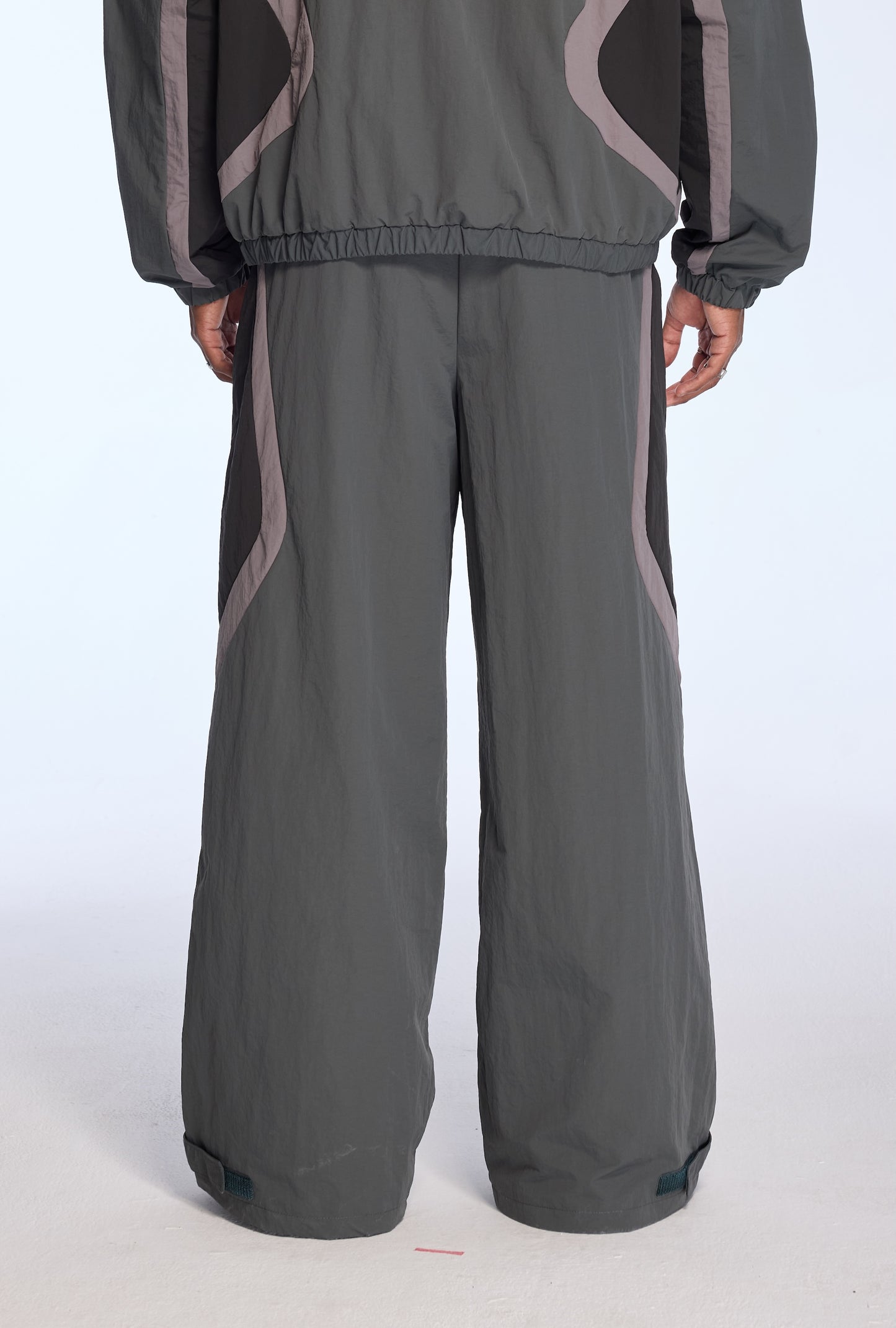 NYLON STEALTH PANTS