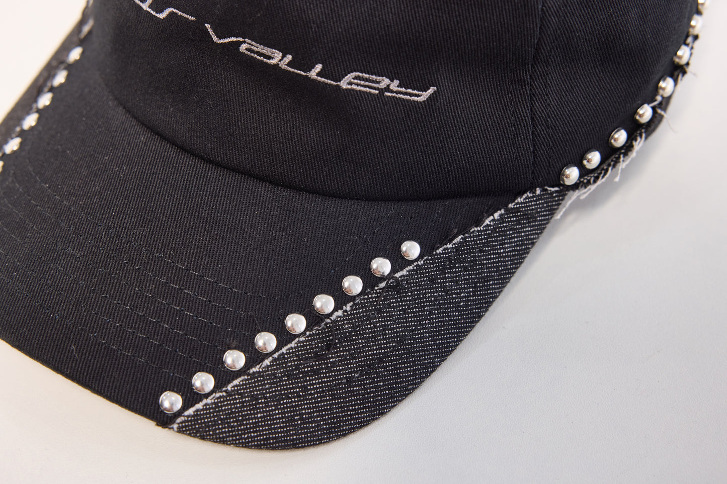 STUDDED HAT