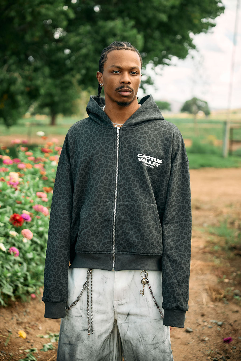 LEOPARD ART HOODIE - BLACK