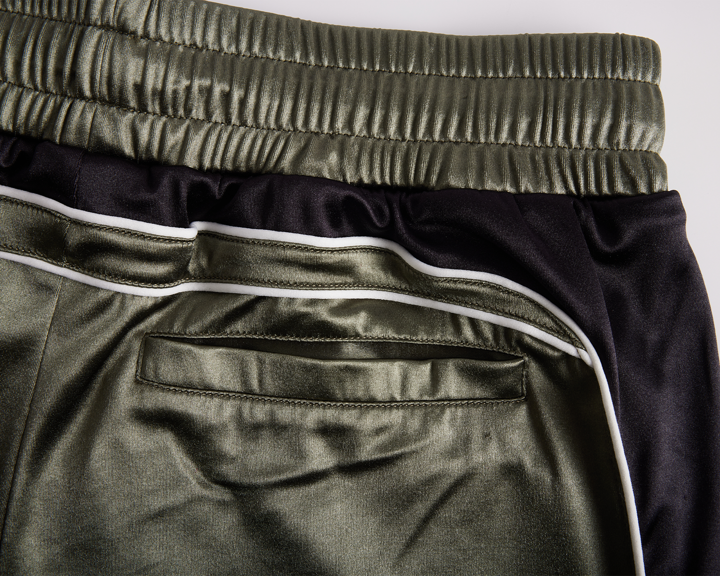 SATIN TRACKIES