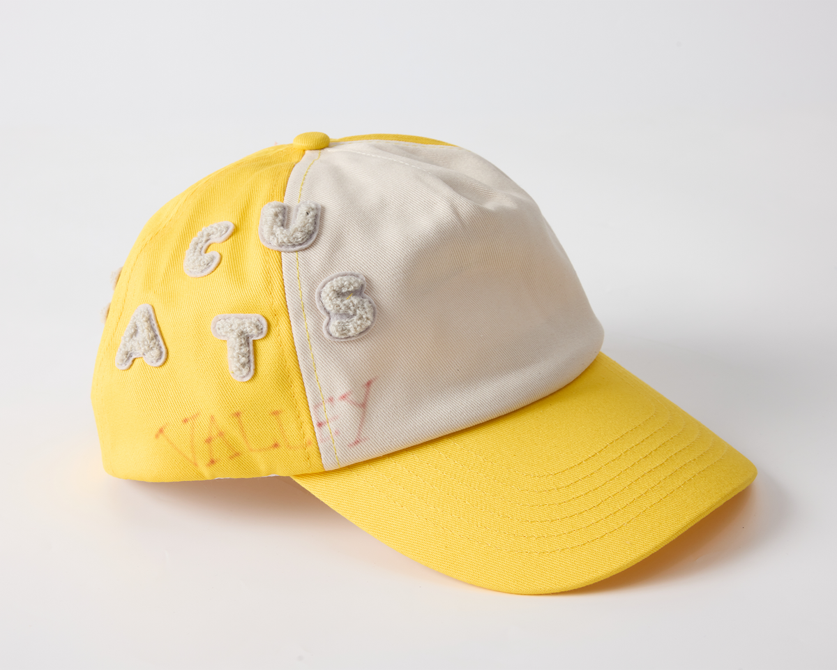 SIDE TAG HAT
