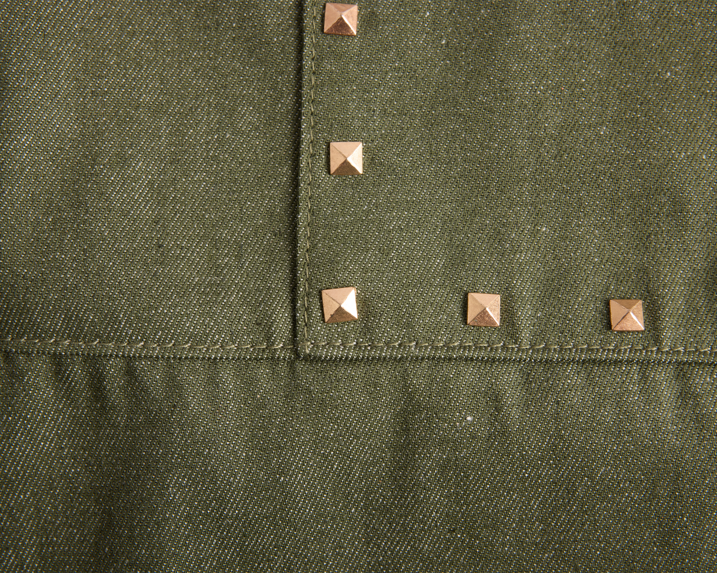 STUDDED FATIGUE PANTS
