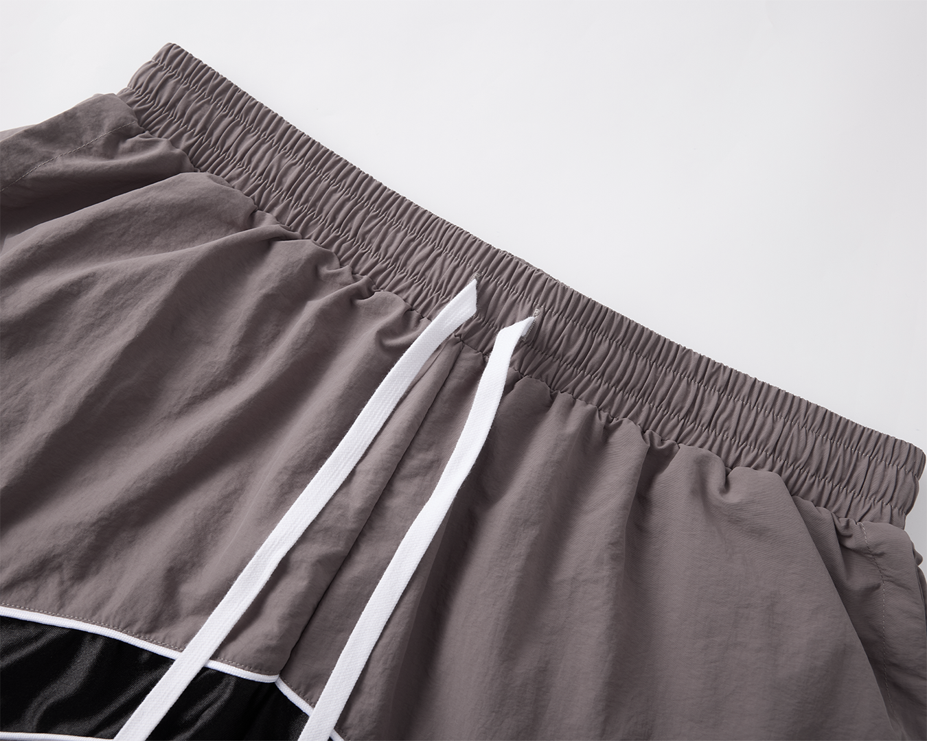 BAGGY TRACK SHORTS