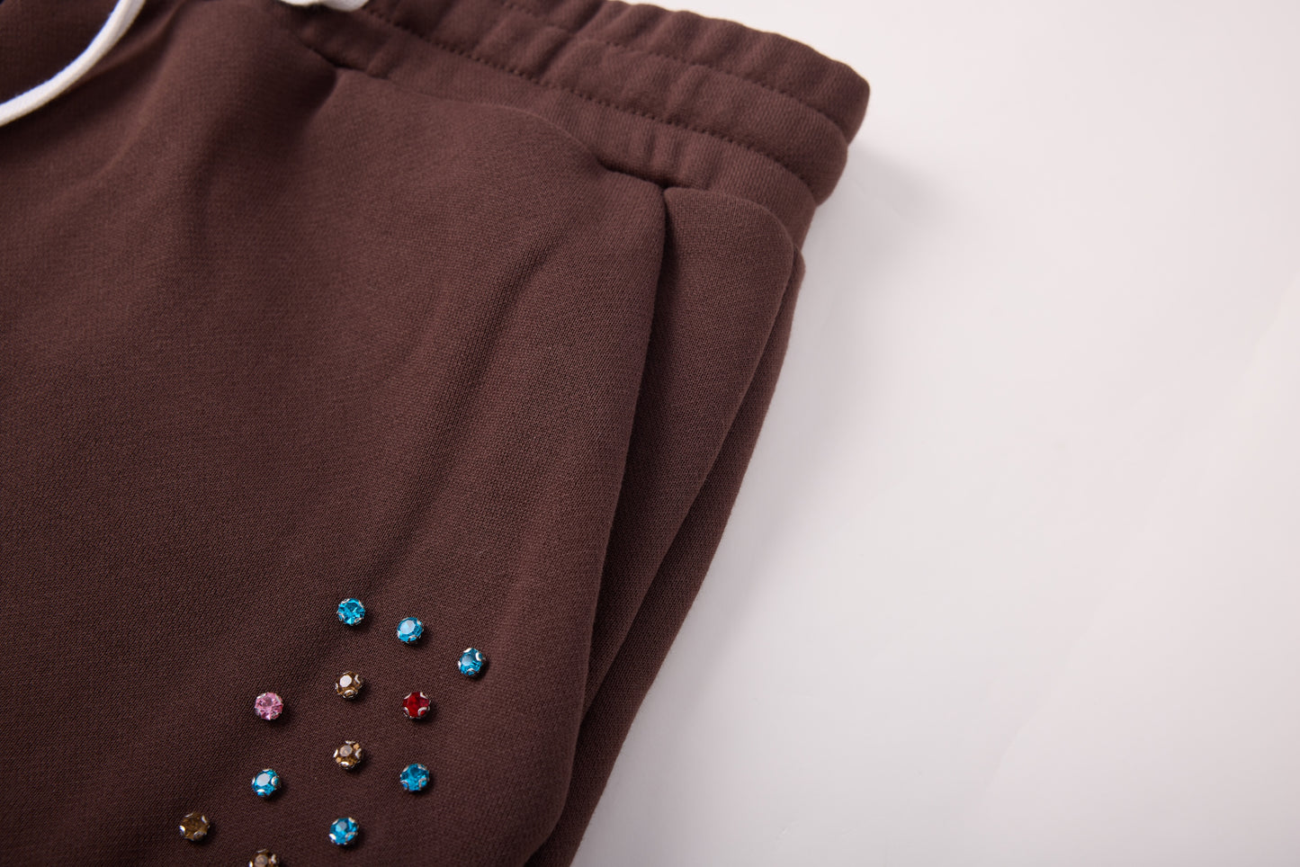 CRYSTAL CACTUS SWEATS - BROWN